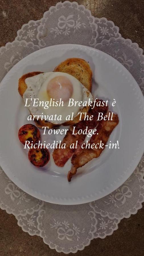 The Bell Tower Lodge Palidoro Bagian luar foto
